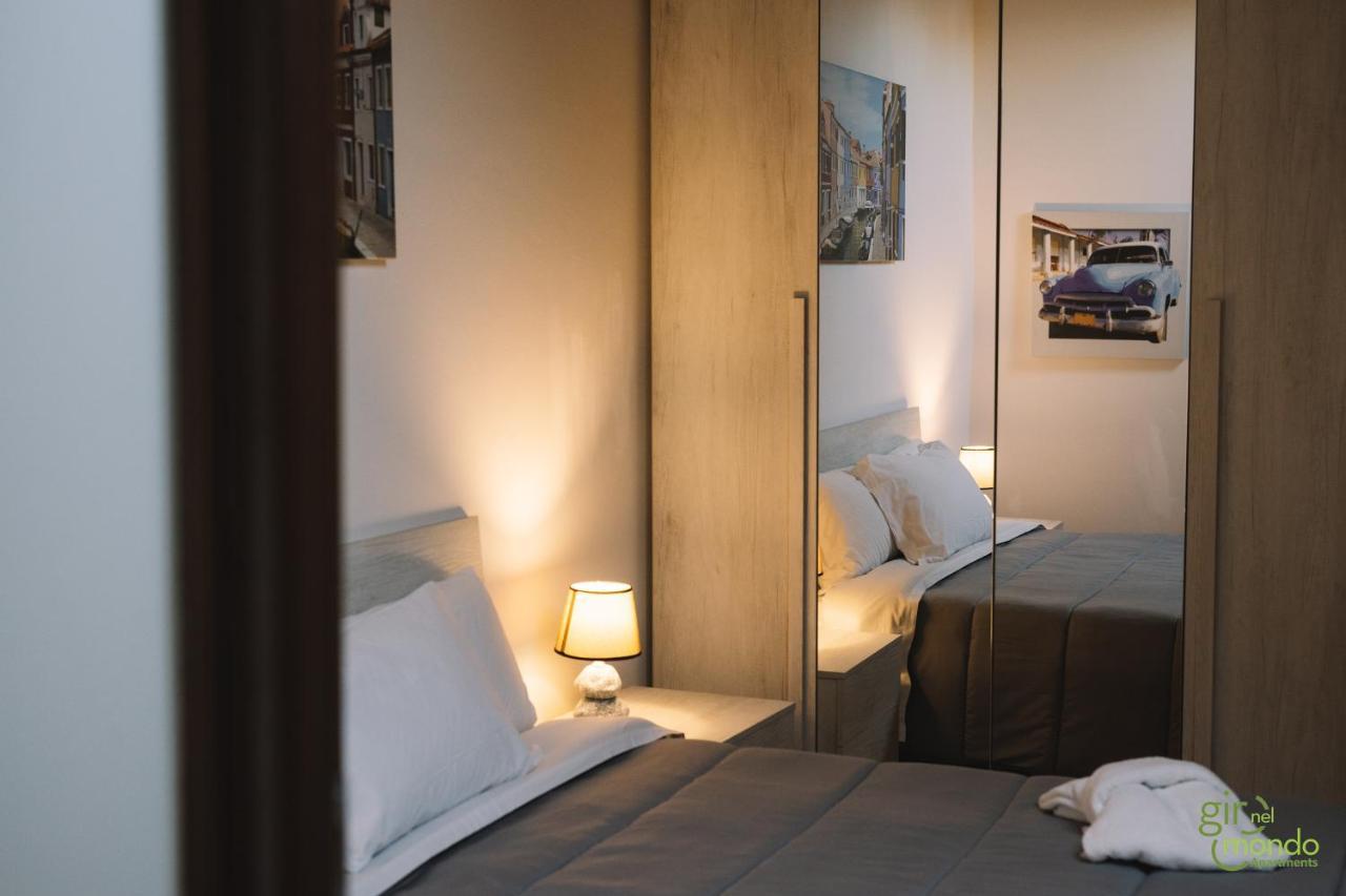 Giro Nel Mondo Apartments Catánia Buitenkant foto