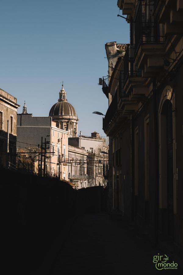 Giro Nel Mondo Apartments Catánia Buitenkant foto